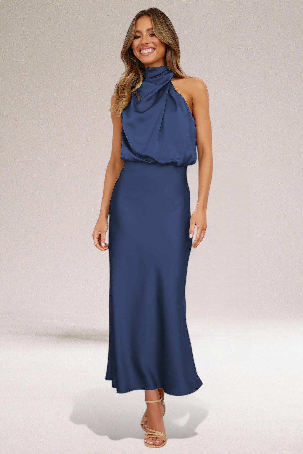 Women’s Halter Neck Elegant Dress – Giselle Luminous Formal Evening Gown