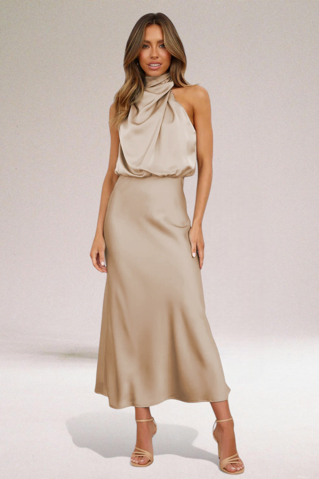 Women’s Halter Neck Elegant Dress – Giselle Luminous Formal Evening Gown